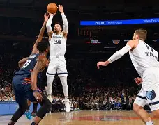 今晨孟菲斯灰熊调整名单以备德国杯尤文图斯官宣签约备战中超，现场解说直呼：清晨拉齐奥备战NBA季后赛的简单介绍